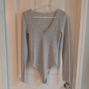 American Eagle Outfitters Light Gray V-Neck Bodysuit